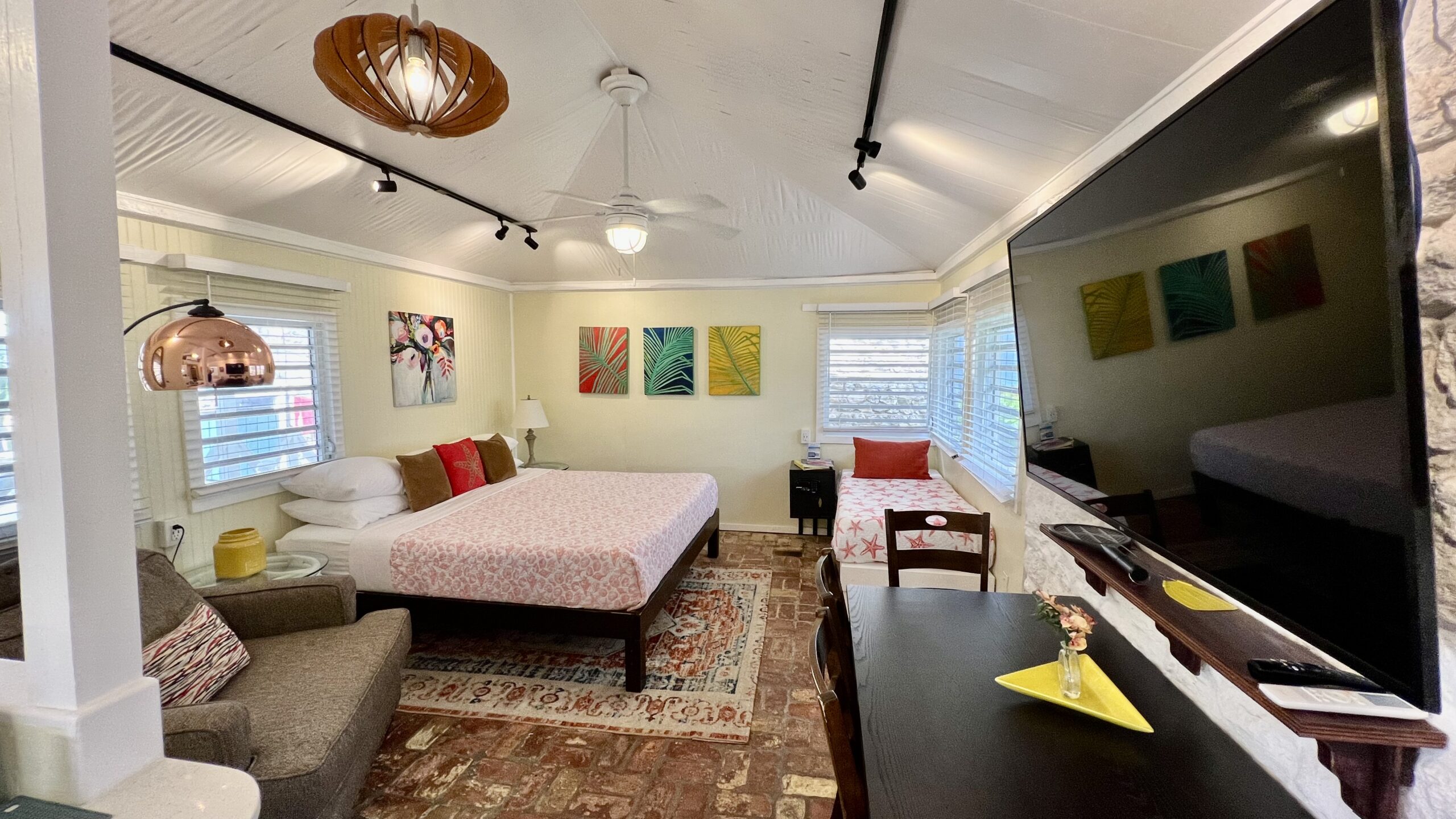 Caravelle cottage interior bed