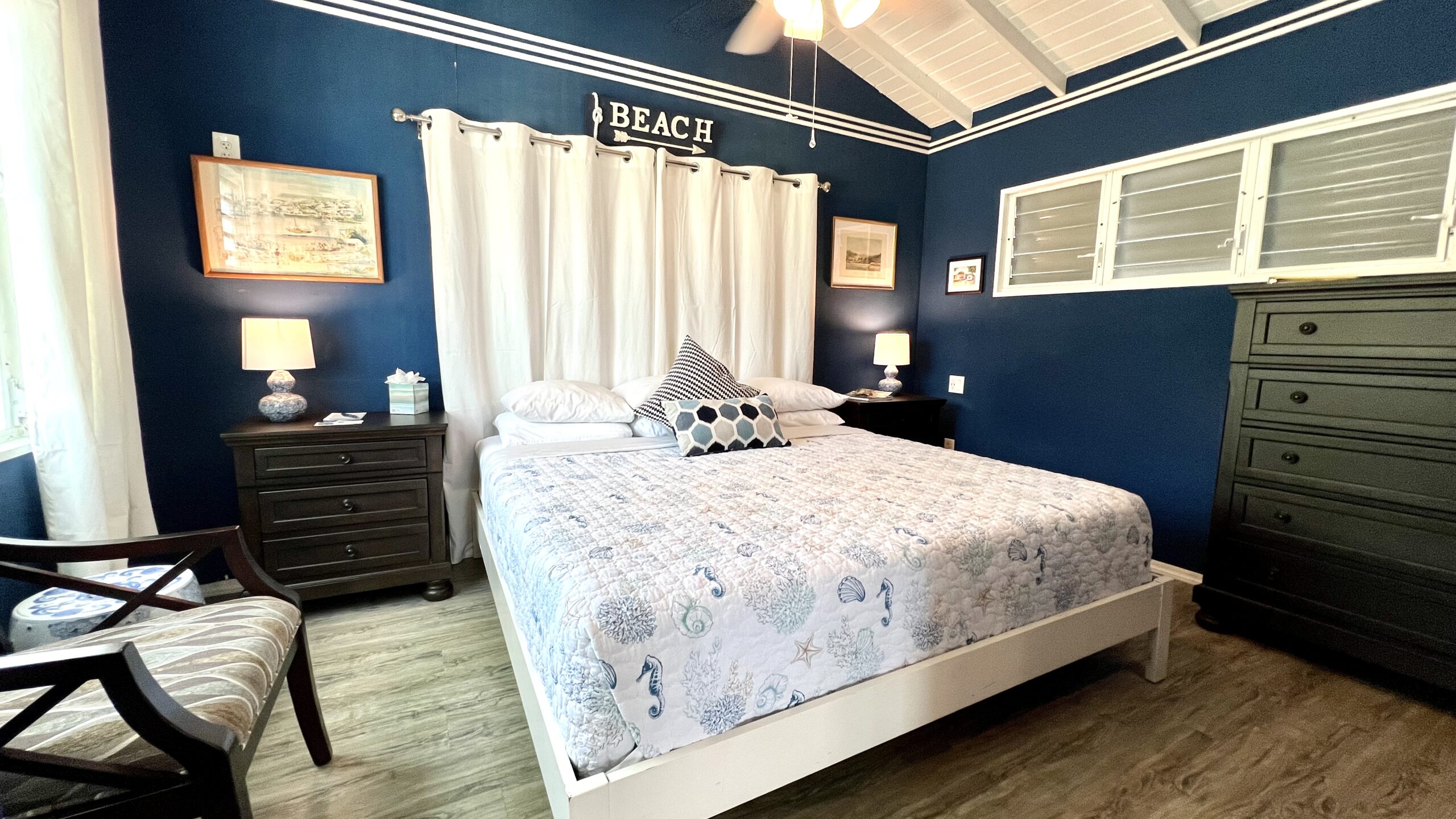 Crows next cottage interior bed